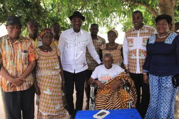 Paquinou 2018/Pose de la première du marché d’Assanou: le Ministre en charge du Commerce exhorte les populations à l’union et la paix
