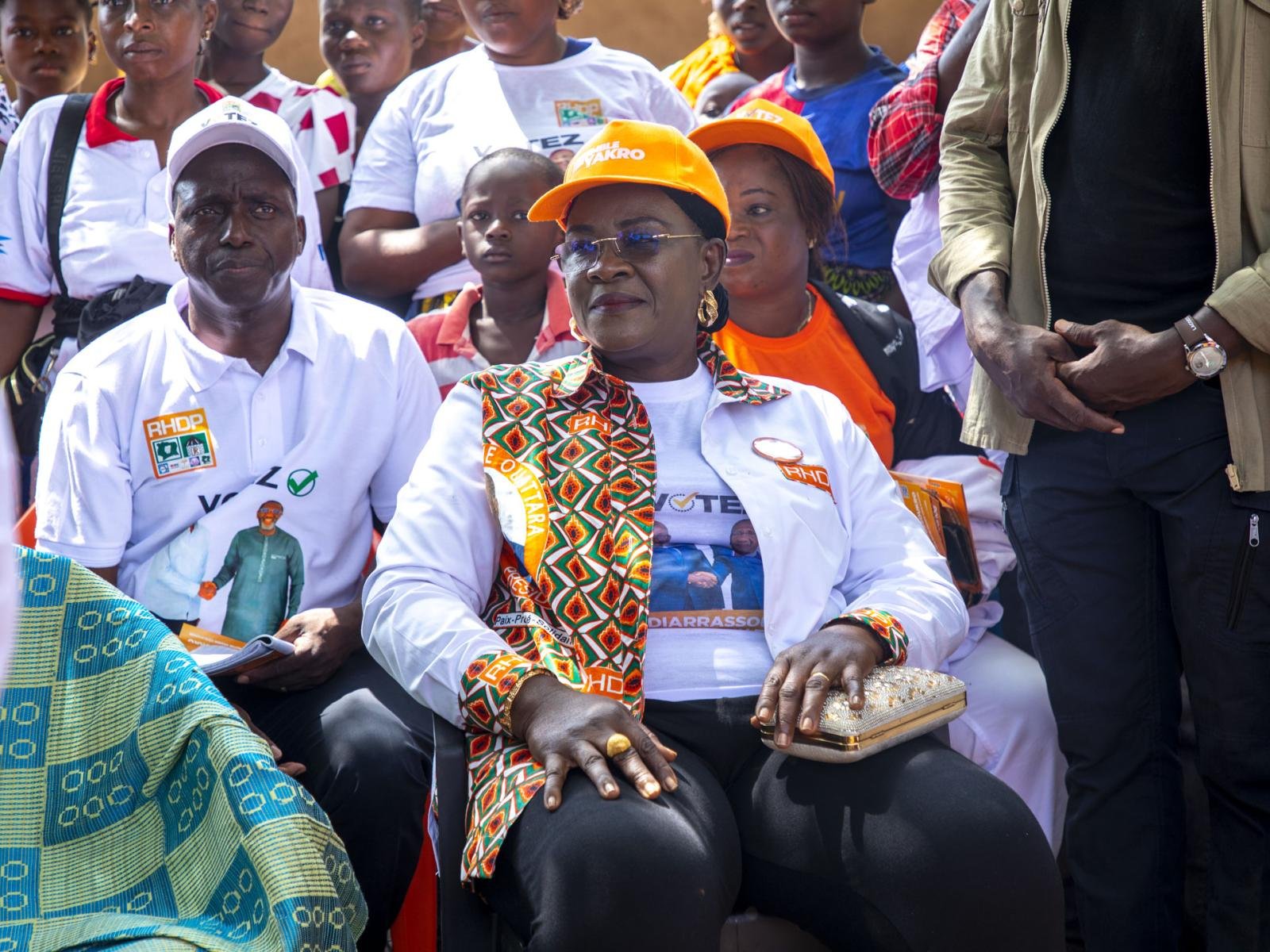 Dr Souleymane DIARRASSOUBA à l'assaut des commerçantes et commerçants des marchés de Yamoussoukro.
