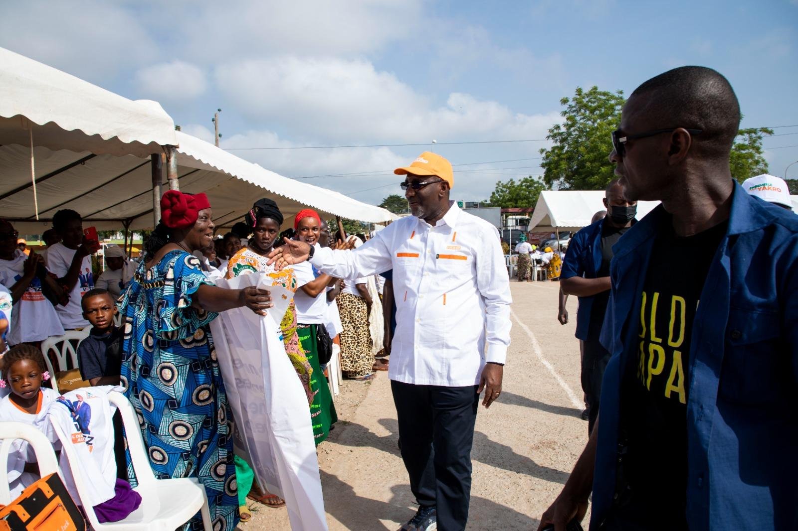 👉 Les femmes du Vivrier et le monde agricole avec le RHDP-Yakro !