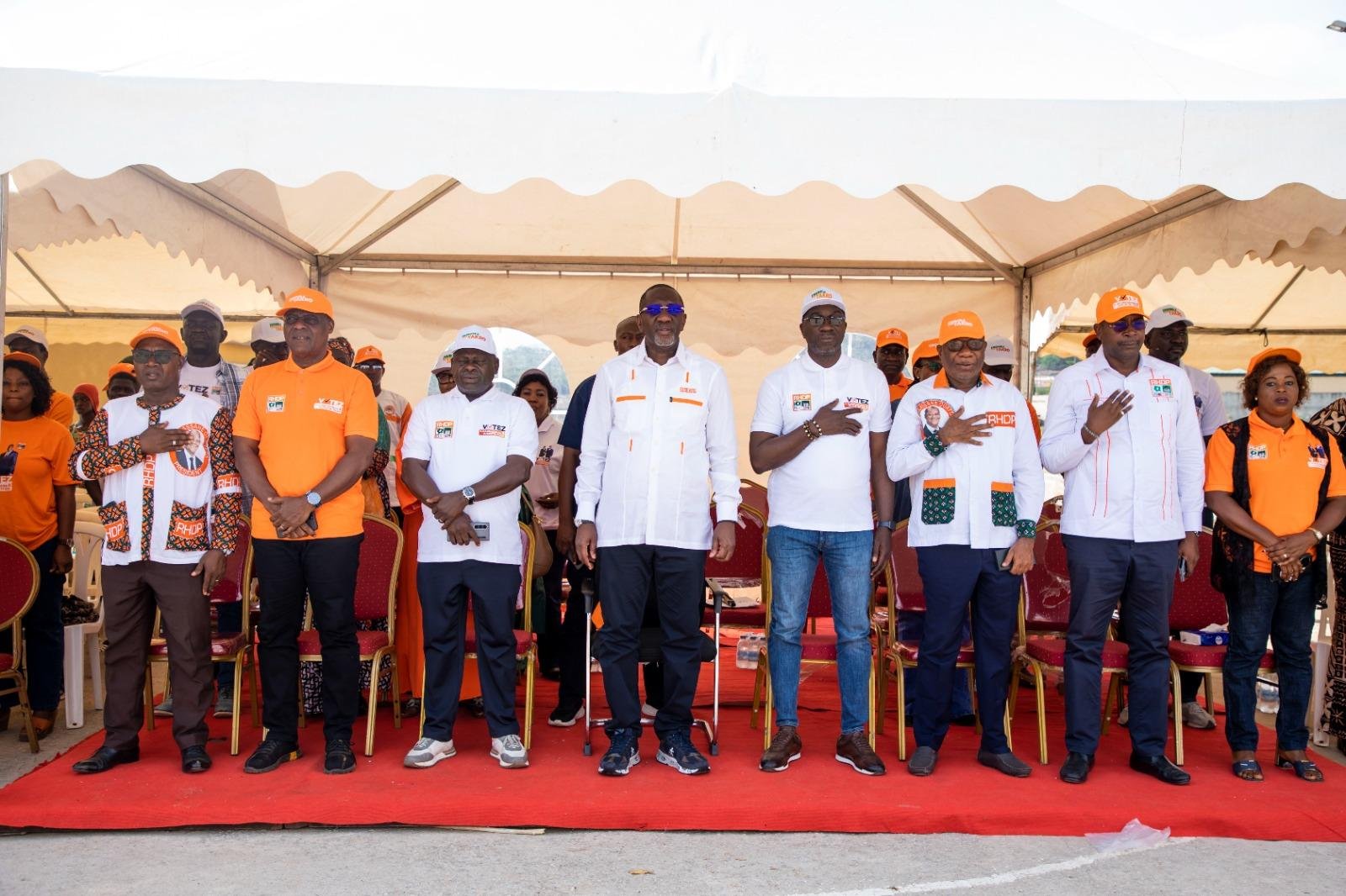 👉 Les femmes du Vivrier et le monde agricole avec le RHDP-Yakro !