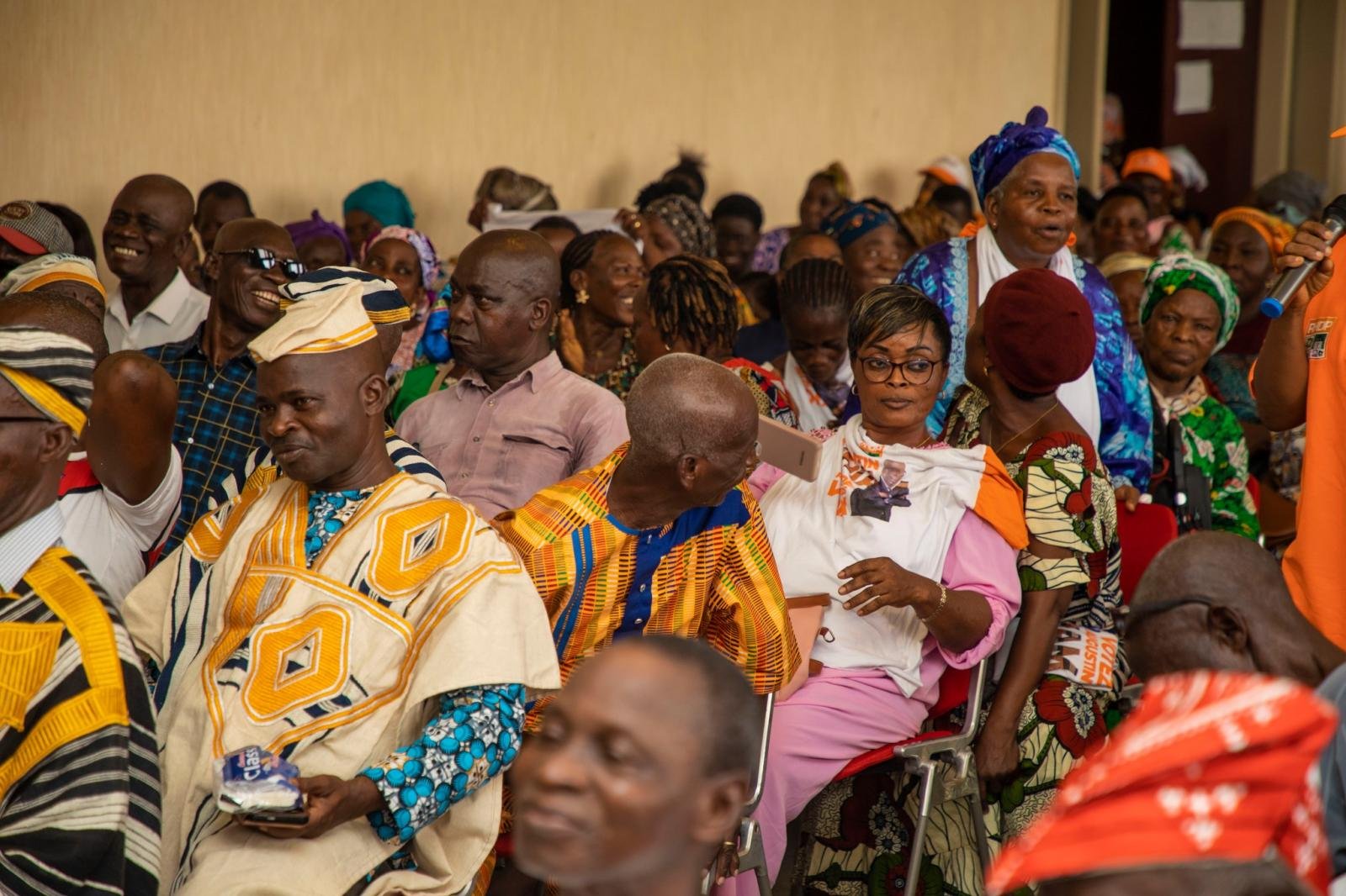 rencontre avec les communautés Dan , We , Gouro et Whan ( Guéré, Wobé, Gouro, Yacouba,…)