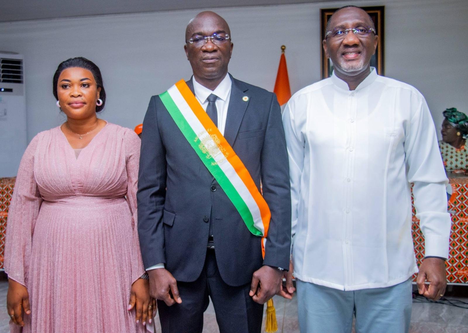 Remise des attributs de Député à mon suppléant, Ouattara Yaya