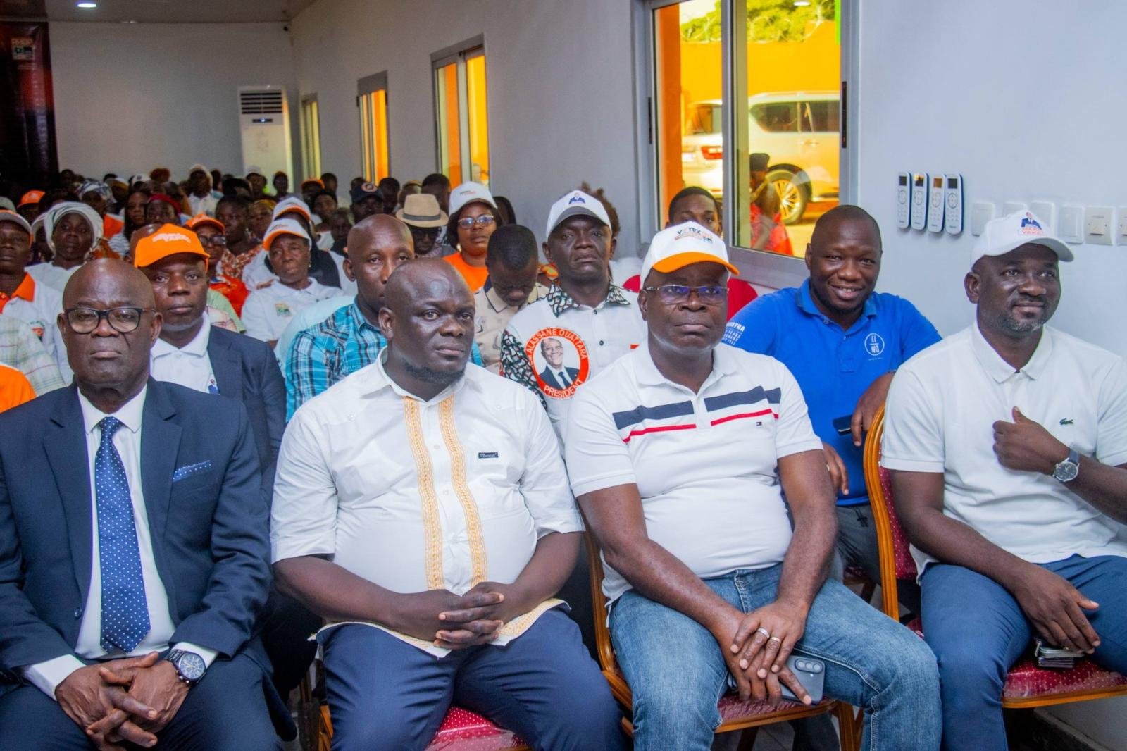 Remise des attributs de Député à mon suppléant, Ouattara Yaya