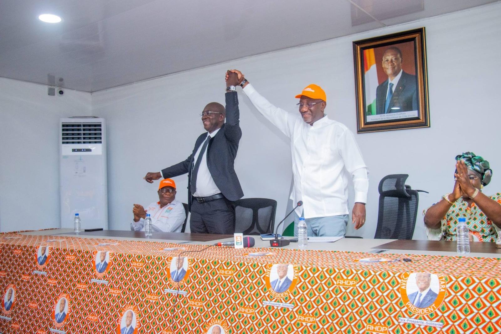 Remise des attributs de Député à mon suppléant, Ouattara Yaya