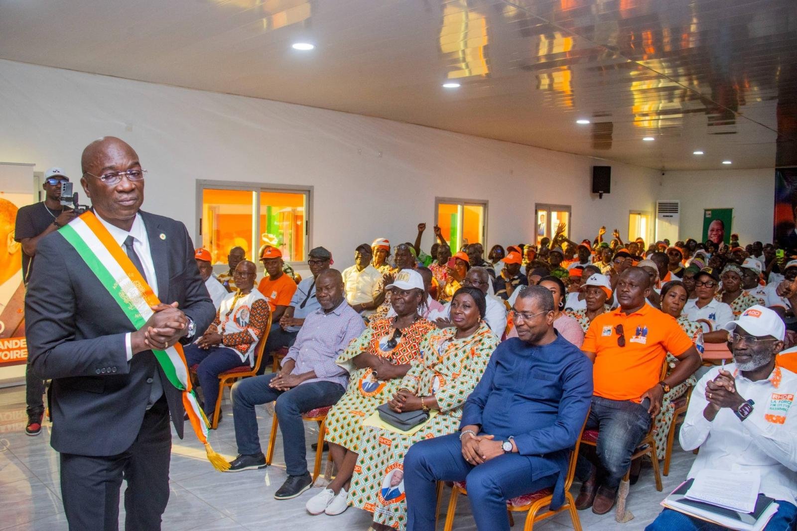 Remise des attributs de Député à mon suppléant, Ouattara Yaya