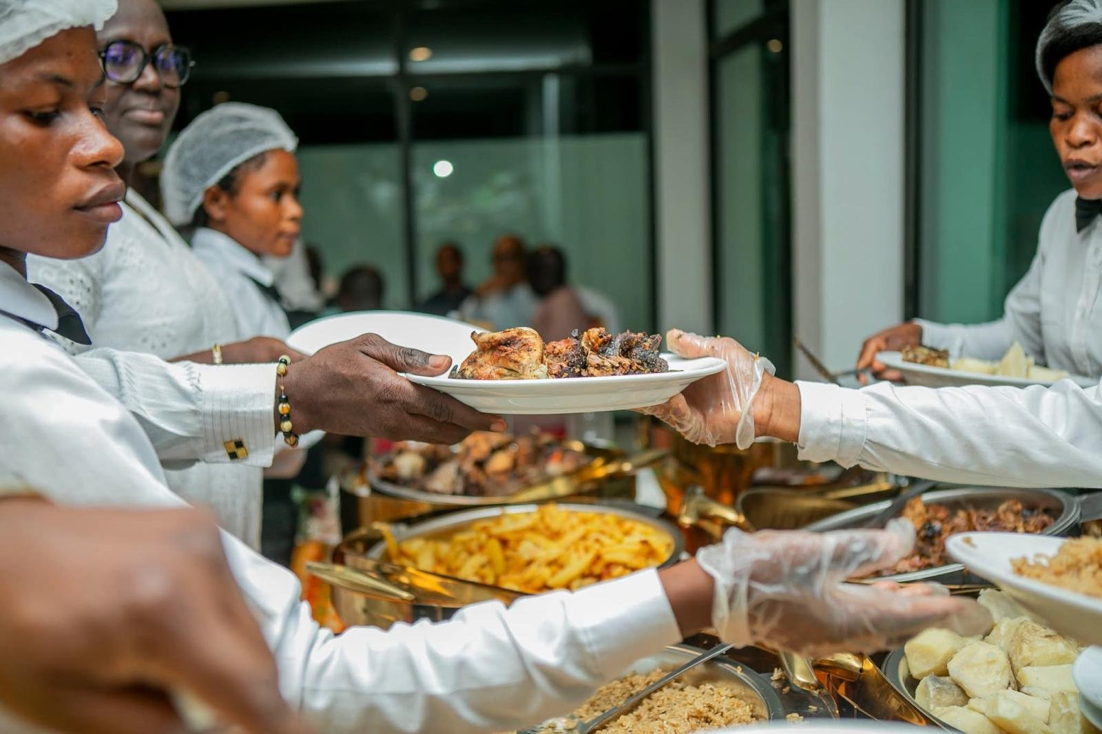 Yamoussoukro/Ramadan et carême : le Ministre Souleymane Diarrassouba rassemble musulmans et chrétiens autour d’une rupture collective